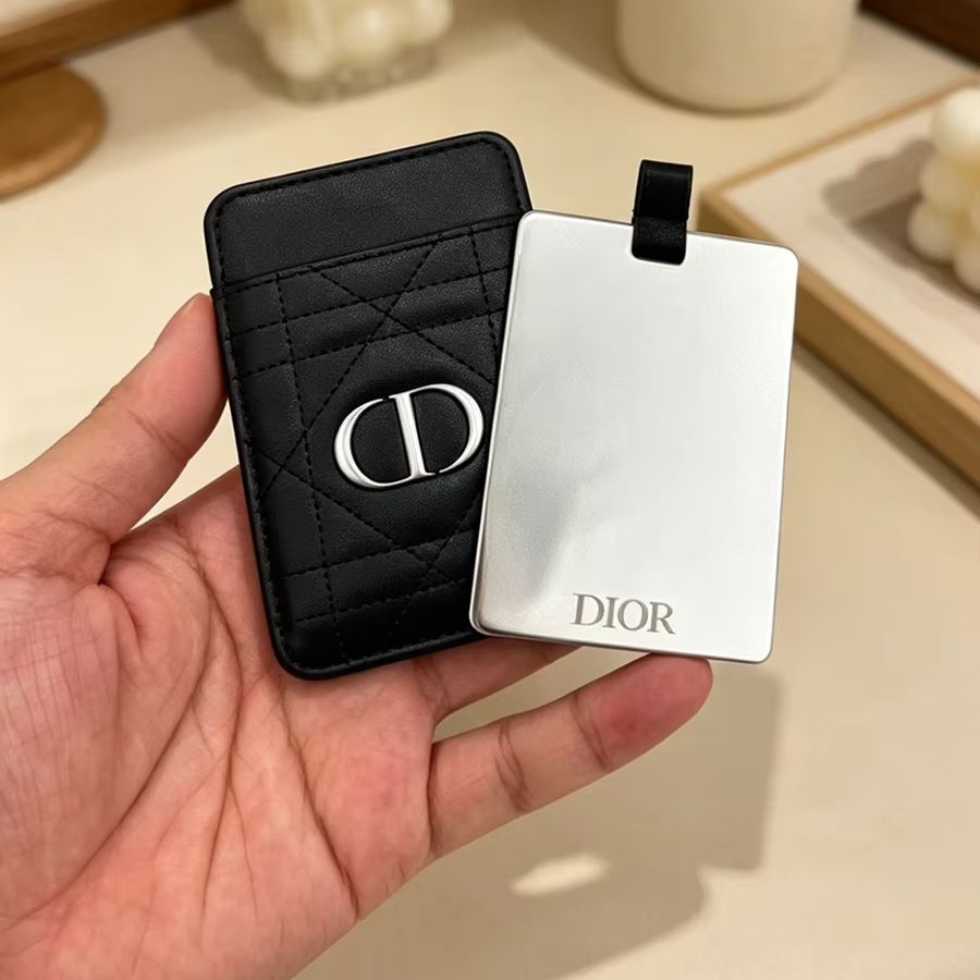 Dior Dior's Bag Multifunktiona – Beauty Makeup Dior Bewertung und Preis